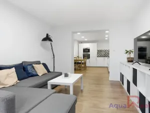 Prodej bytu 2+1, Ostrov, Masarykova, 51 m2