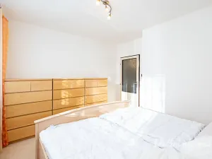 Pronájem bytu 3+1, Praha - Troja, Krosenská, 69 m2