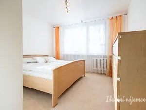 Pronájem bytu 3+1, Praha - Troja, Krosenská, 69 m2