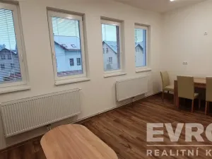 Pronájem kanceláře, Vrchlabí, okres trutnov, Lánovská, 50 m2