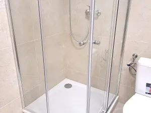 Pronájem bytu 1+kk, Hradec Králové, Nerudova, 30 m2