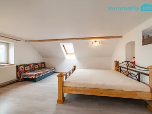 Prodej rodinného domu, Kraslice - Černá, 192 m2