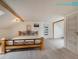 Prodej chalupy, Kraslice - Černá, 192 m2