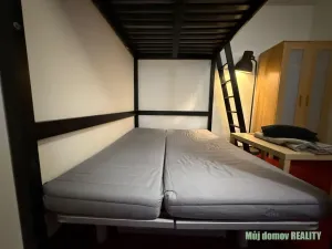 Pronájem bytu 1+kk, Praha - Dolní Chabry, Prunéřovská, 20 m2