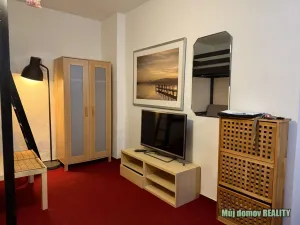 Pronájem bytu 1+kk, Praha - Dolní Chabry, Prunéřovská, 20 m2