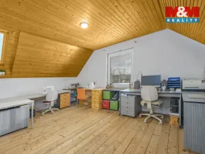 Prodej rodinného domu, Krupá, 186 m2