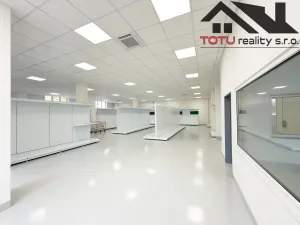 Pronájem obchodního prostoru, Jaroměř, Jezbinská, 580 m2