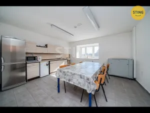 Pronájem skladu, Mankovice, 2880 m2