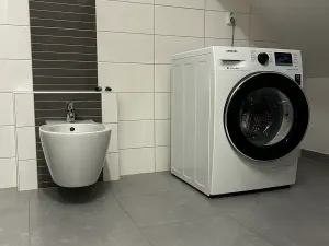 Pronájem bytu 5+1, Praha - Holešovice, Bubenská, 209 m2