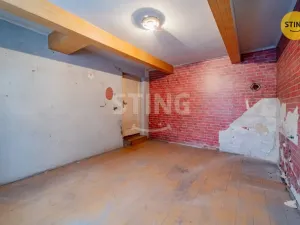 Prodej bytu 2+1, Opava, Hobzíkova, 68 m2