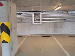 Prodej garážového stání, Praha - Libeň, Novovysočanská, 14 m2