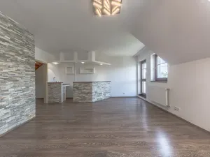 Prodej bytu 4+1, Jesenice, Hrnčířská, 128 m2