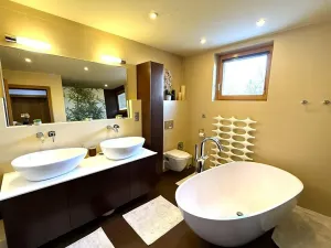 Pronájem bytu 3+kk, Praha - Liboc, Naardenská, 126 m2