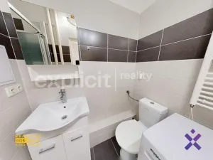 Pronájem bytu 2+1, Zlín - Malenovice, třída Svobody, 48 m2