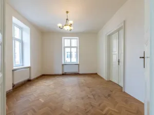 Prodej bytu 2+1, Liberec - Liberec III-Jeřáb, 1. máje, 80 m2