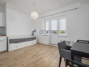 Pronájem bytu 2+kk, Praha, Hartigova, 47 m2