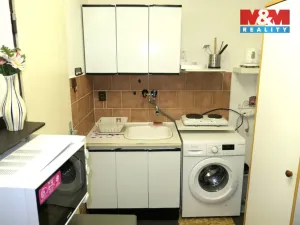 Pronájem bytu 1+kk, Loděnice, Spojovací, 15 m2