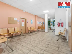 Pronájem obchodního prostoru, Ústí nad Labem - Severní Terasa, Šrámkova, 32 m2