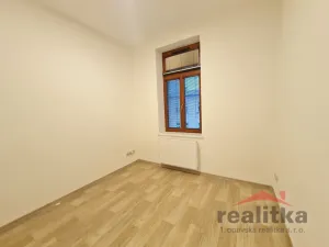 Pronájem bytu 2+kk, Opava - Předměstí, Nákladní, 50 m2