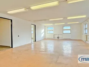 Pronájem skladu, Moravany, 533 m2
