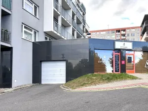 Pronájem garážového stání, Zlín, Podlesí II, 19 m2