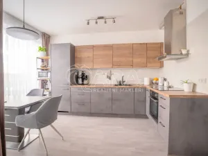 Prodej bytu 2+kk, Praha - Žižkov, Olgy Havlové, 53 m2