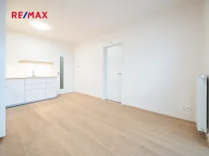 Pronájem bytu 2+kk, Hořovice, Pšeničná, 43 m2