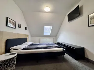 Pronájem bytu 2+kk, Praha - Smíchov, U Santošky, 55 m2