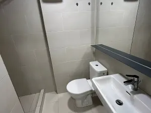 Pronájem bytu 1+kk, Praha - Vysočany, Poděbradská, 30 m2
