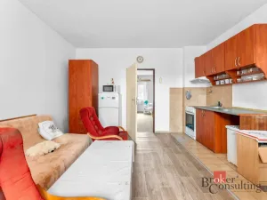 Prodej bytu 2+kk, Dvůr Králové nad Labem, Klazarova, 40 m2