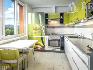 Prodej bytu 3+1, Chomutov, Zahradní, 78 m2