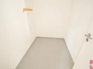 Pronájem bytu 2+kk, Praha - Modřany, Kolmanova, 52 m2