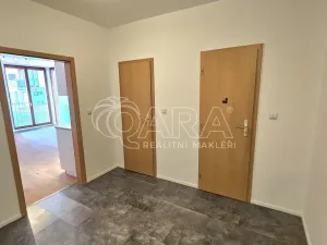 Pronájem bytu 3+kk, Beroun, U Židovského hřbitova, 67 m2