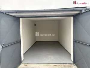 Pronájem garáže, Hodonín, Průmyslová, 18 m2