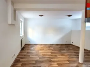 Pronájem bytu 1+kk, Jablonec nad Nisou, Rybářská, 29 m2