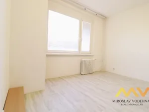 Pronájem bytu 2+kk, Hradec Králové - Nový Hradec Králové, třída Edvarda Beneše, 41 m2