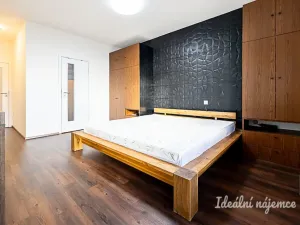 Pronájem bytu 4+kk, Praha - Strašnice, Zvěřinova, 112 m2