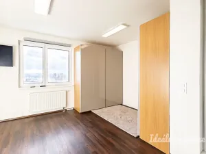 Pronájem bytu 4+kk, Praha - Strašnice, Zvěřinova, 112 m2