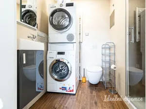 Pronájem bytu 4+kk, Praha - Strašnice, Zvěřinova, 112 m2