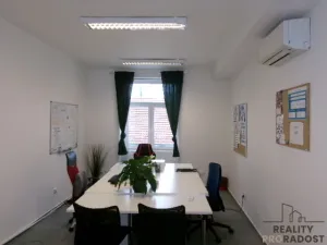 Pronájem kanceláře, Brno - Zábrdovice, 320 m2
