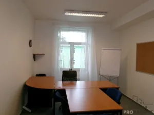 Pronájem kanceláře, Brno - Zábrdovice, 320 m2