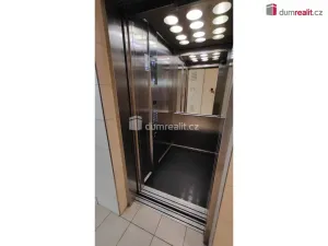 Pronájem garáže, Praha - Žižkov, Pitterova, 3 m2