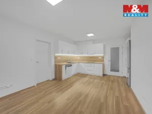 Pronájem bytu 3+kk, Pardubice - Zelené Předměstí, Bratranců Veverkových, 74 m2