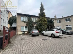 Pronájem kanceláře, Hradec Králové, Škroupova, 28 m2