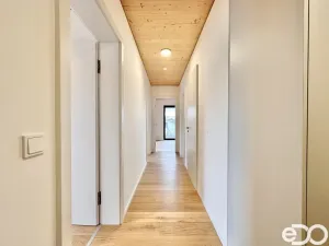 Pronájem bytu 3+kk, Praha, Ujgurská, 57 m2