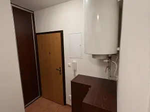 Pronájem bytu 2+kk, Praha - Letňany, Kuželova, 37 m2