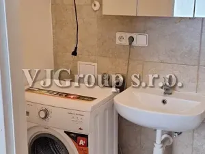 Pronájem bytu 1+kk, Praha - Holešovice, Haškova, 22 m2