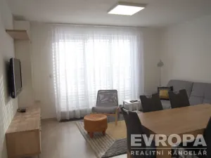 Pronájem bytu 2+kk, Plzeň - Jižní Předměstí, Presslova, 48 m2