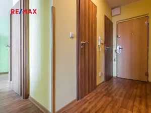 Pronájem bytu 2+kk, Kladno, Ústecká, 41 m2