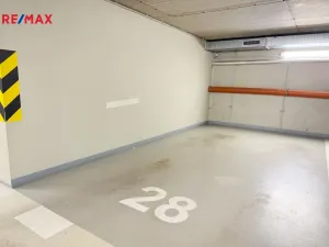 Pronájem bytu 4+1, Praha - Kobylisy, Služská, 86 m2